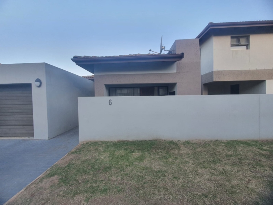 To Let 2 Bedroom Property for Rent in Winterstrand Eastern Cape